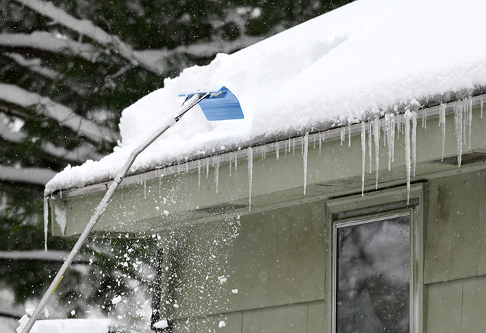 The Effects of Snow and Ice on Your Residential Roof