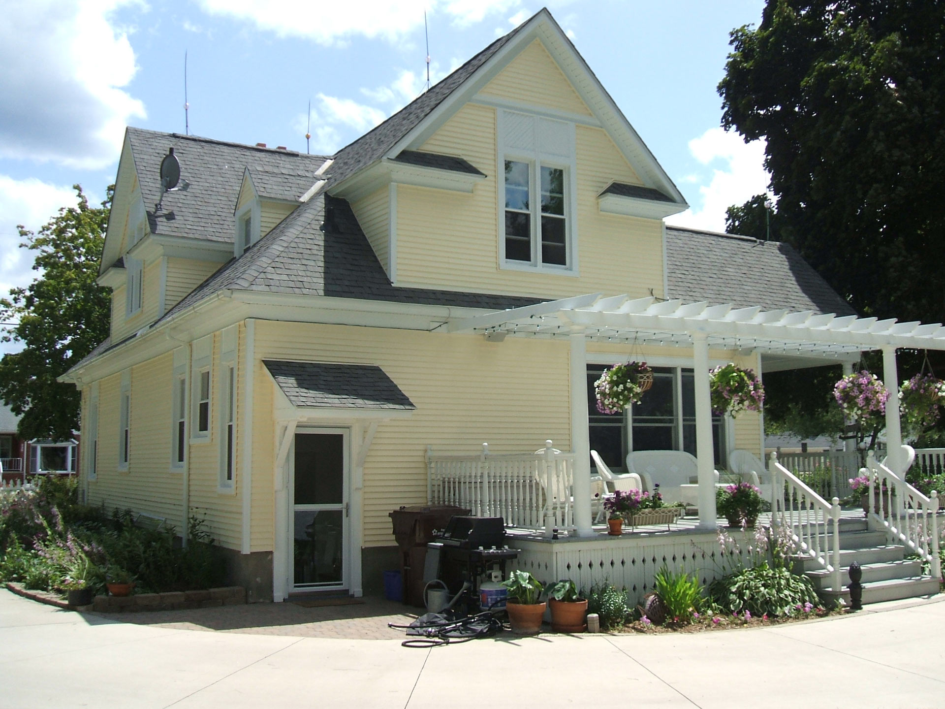 belleville-mi-home-refresh-04 Historical home refresh in Belleville MI porch