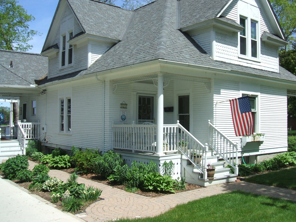 belleville-mi-home-refresh-before-03 Historical home refresh in Belleville MI before